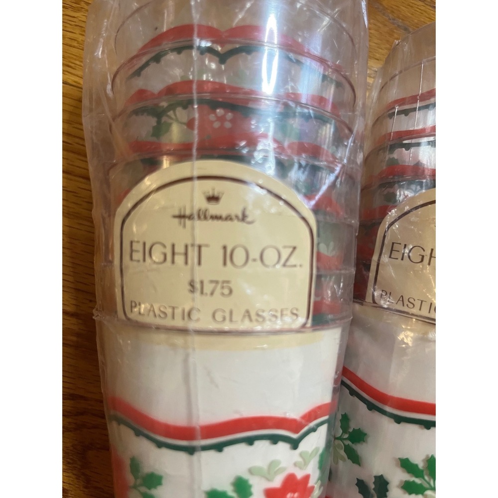 Vtg 80s Hallmark Christmas Poinsettia Plastic Glasses 10oz 2 Packs of 8 Total 16 - Picture 2 of 3